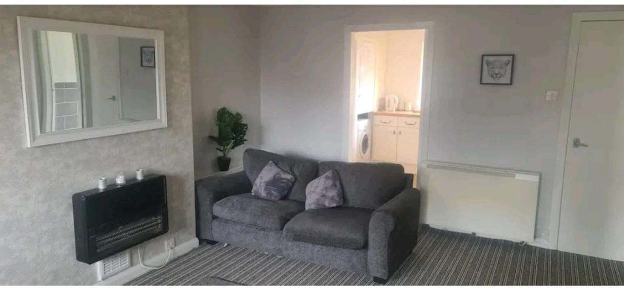 Beautiful 2-Bed Apartment In 캠벨타운 외부 사진